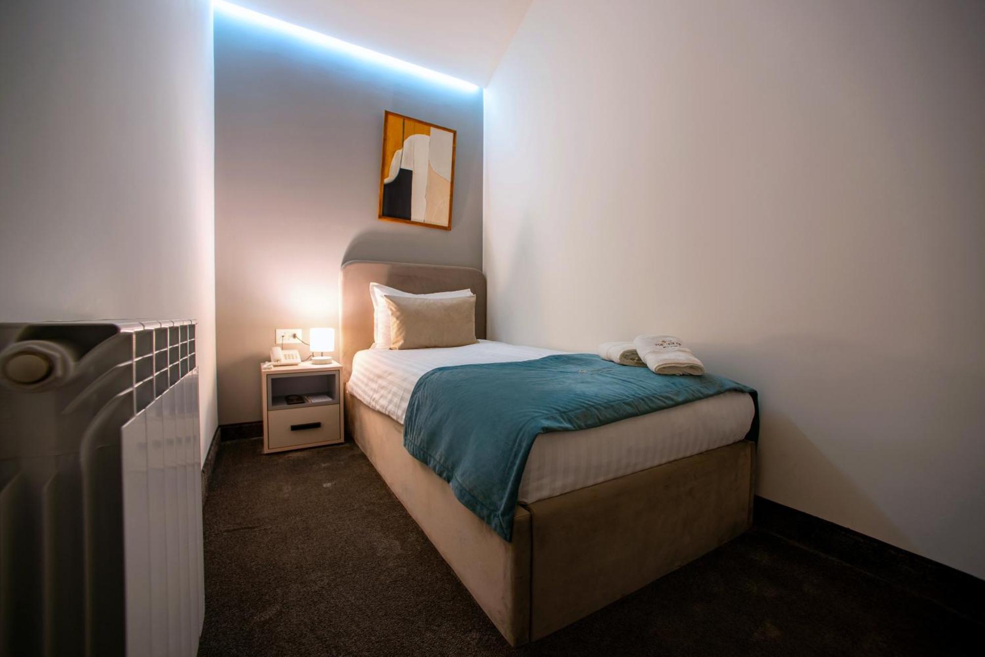 The House Hotel Γιερεβάν Εξωτερικό φωτογραφία