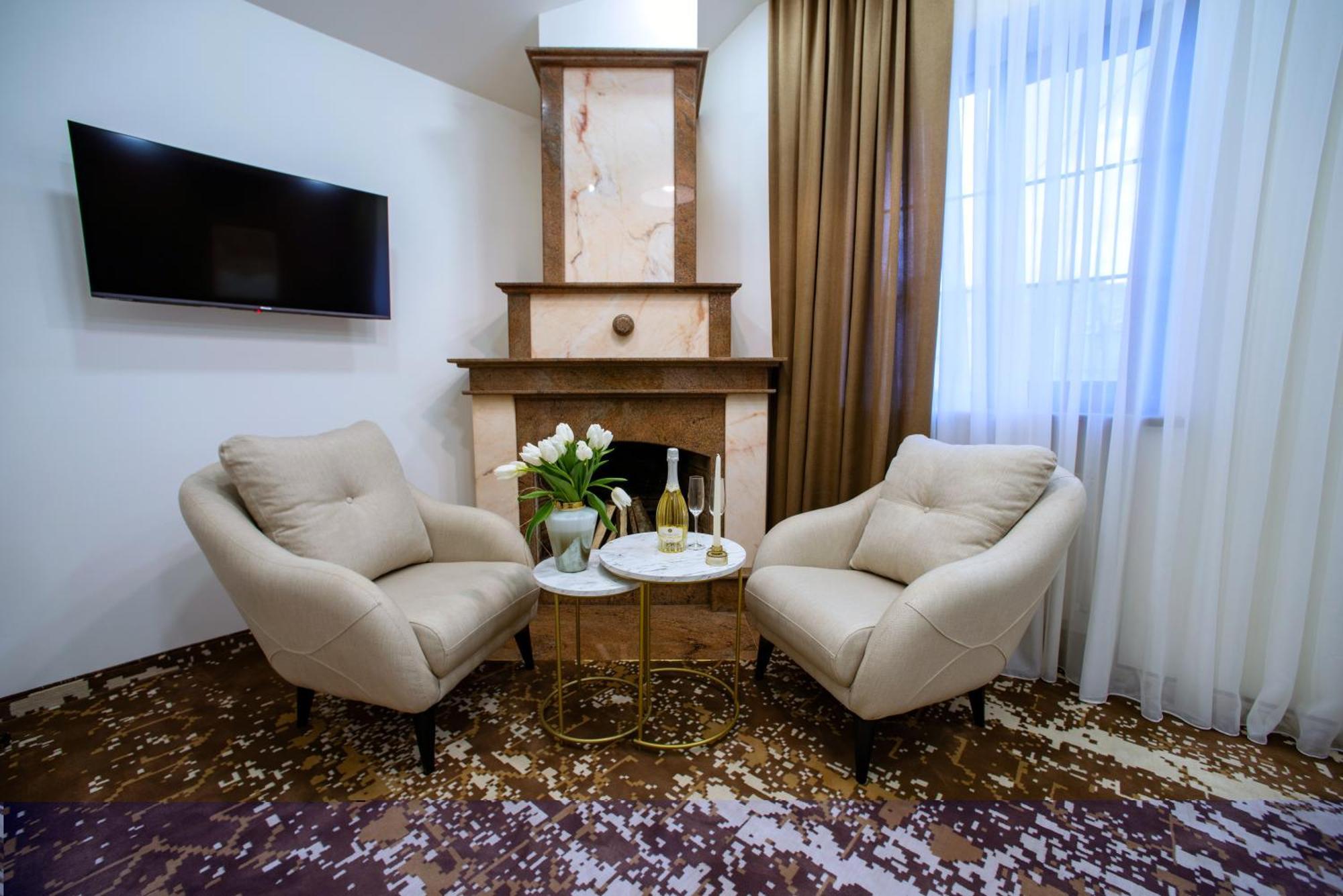 The House Hotel Γιερεβάν Εξωτερικό φωτογραφία